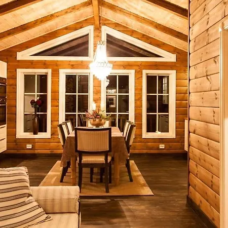 Cozy In With Jacuzzi And Sauna Holiday home