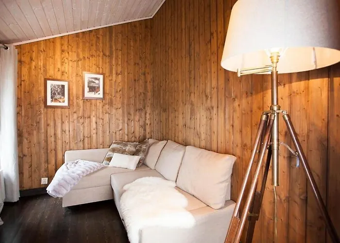 Cozy In With Jacuzzi And Sauna بيت للعطل *